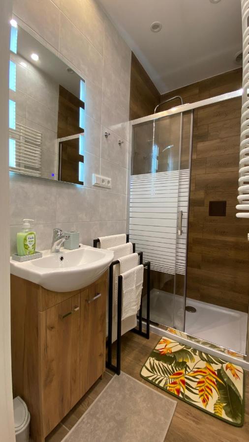 Lublinbnb - Exclusive Family Apartment ------ In The Heart Of Lublin -------------------------------- Bedroom & Living Room & Kitchen Екстер'єр фото