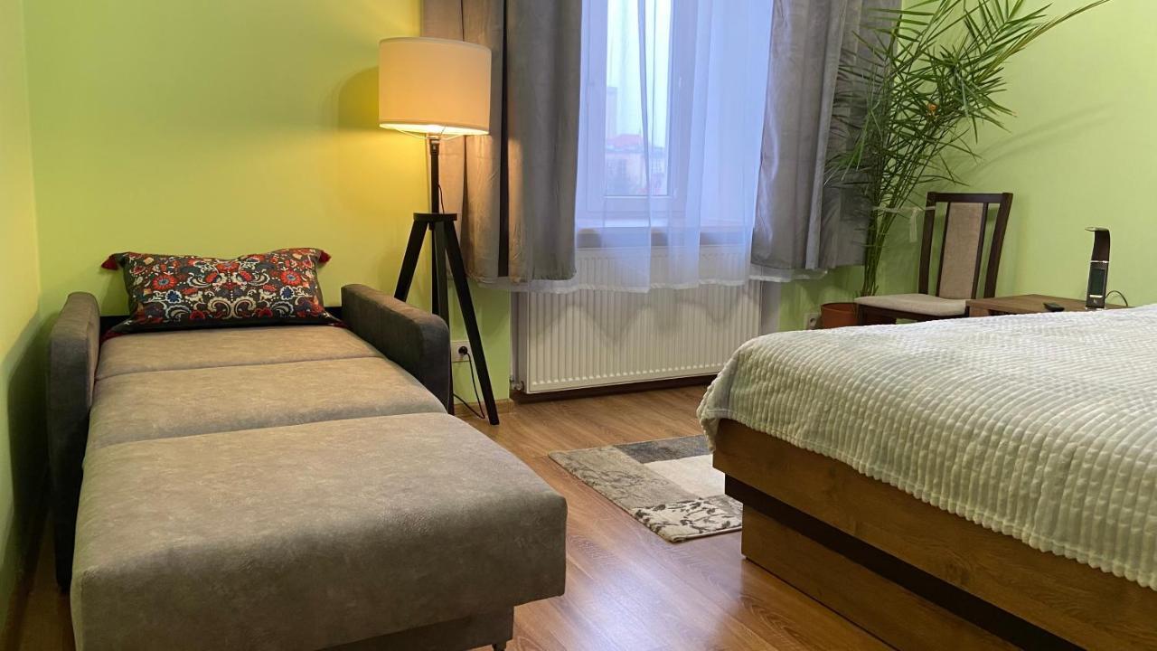 Lublinbnb - Exclusive Family Apartment ------ In The Heart Of Lublin -------------------------------- Bedroom & Living Room & Kitchen Екстер'єр фото